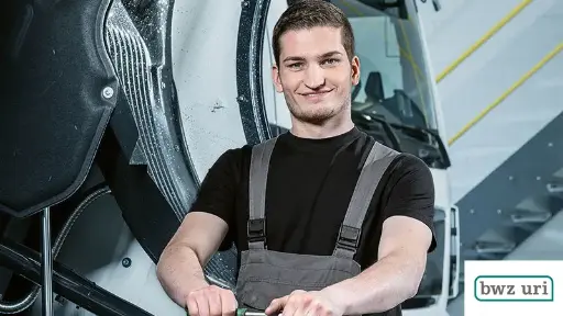 [AMP_UR] Set Automobil-Mechatroniker/-in – BWZ Uri