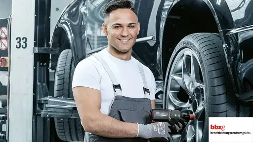 [AA_bbzg] Set Automobil-Assistent/-in – bbzg
